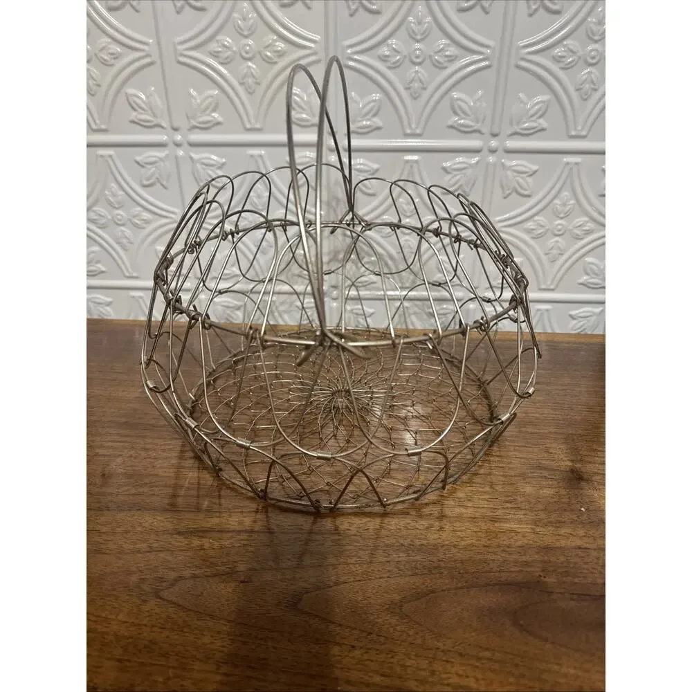 Vintage Style Wire Egg Basket Fruit Bowl Primitive Farmhouse Decor Metal Handle